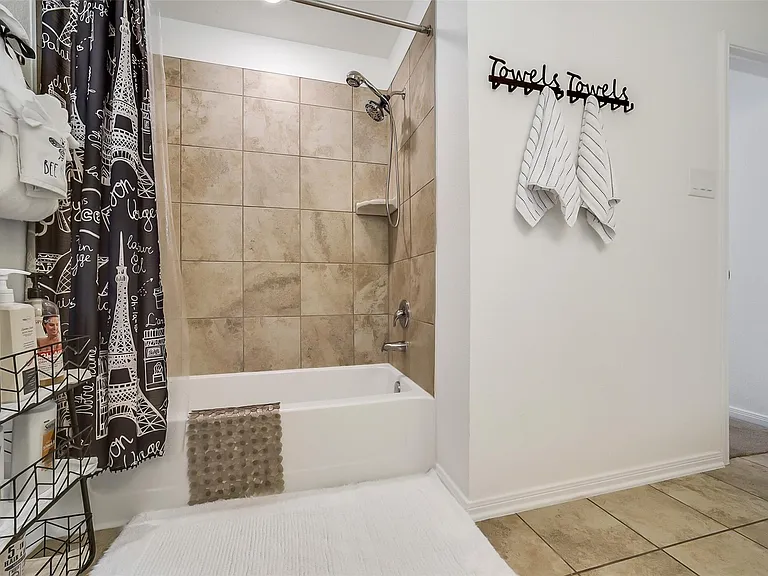 16502 Live Oak Canyon Dr — Photo 28