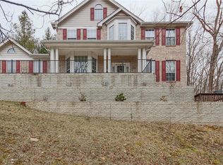 1440 Richland Meadows Dr, Ballwin, MO 63021