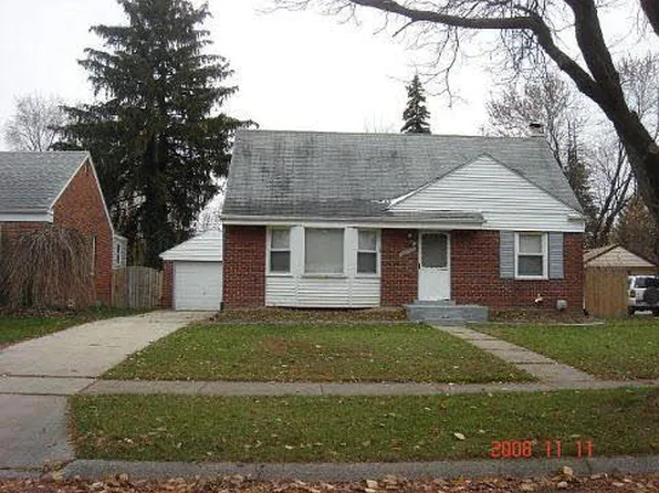 14041 Balfour St, Oak Park, MI 48237