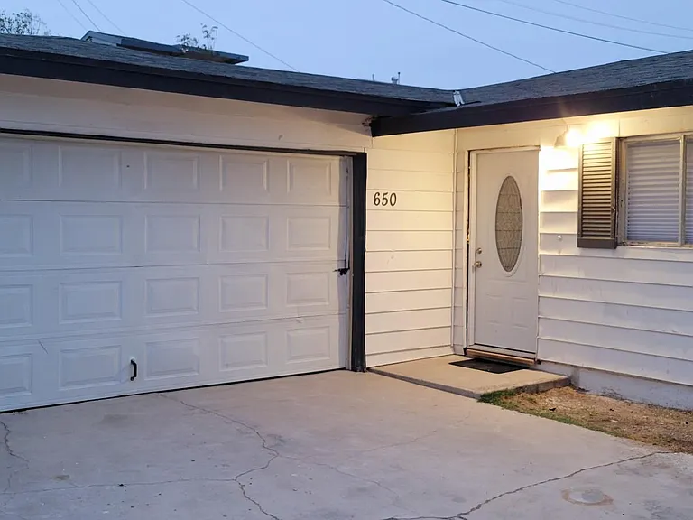 650 Stevens Ave — Photo 13