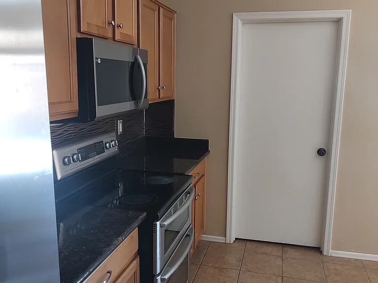 7017 W Saint Catherine Ave — Photo 5