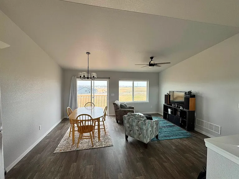 1208 Kenai Dr — Photo 4