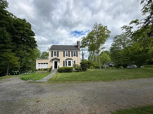 186 Clarence Rd Photo 1