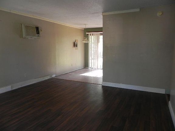 2nd image of 14 Crosby Dr