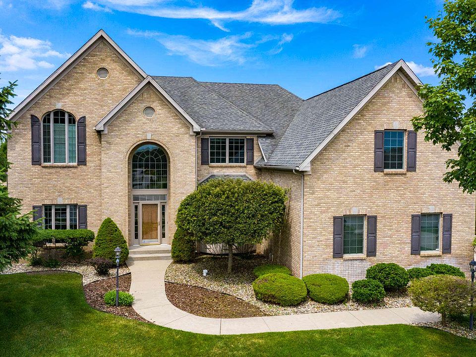 1st image of 51421 Amesburry Way