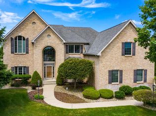 51421 Amesburry Way, Granger, IN