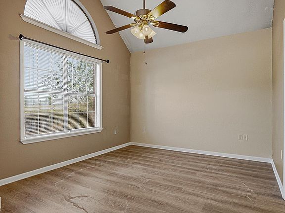 3rd image of 4619 S Caraway Rd