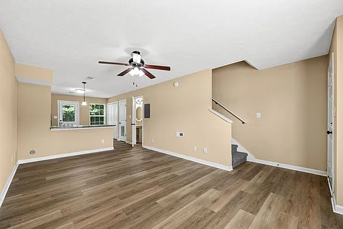 Mccormick Lane-2260 Photo 1