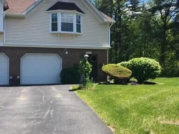 4041 Chaucer Place, Slingerlands, NY 12159