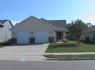 2202 Fairbanks Dr, North Mankato, MN 56003