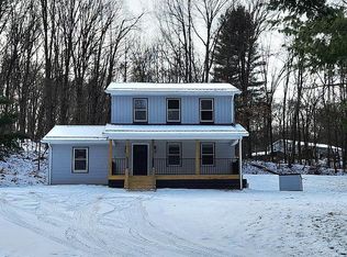 221 Oakdale Rd, Darlington, PA 16115