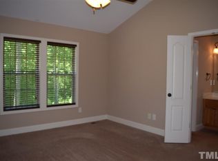 961 Cedar Creek Dr, Wendell, NC 27591