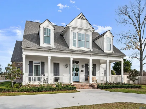 6904 Fleur De Lis, Zachary, LA 70791
