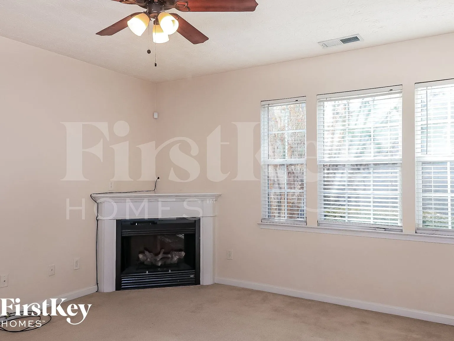 3 bed, 3.0 bath, 1805 sqft, $1,875 — Photo 4