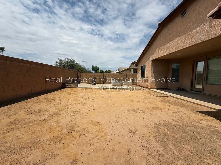 4417 W Saint Kateri Dr — Photo 28