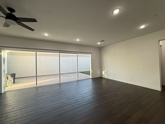 4th image of 4217 S Penrose Dr