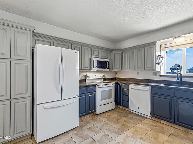 4433 N Stanton St #A501 — Photo 49