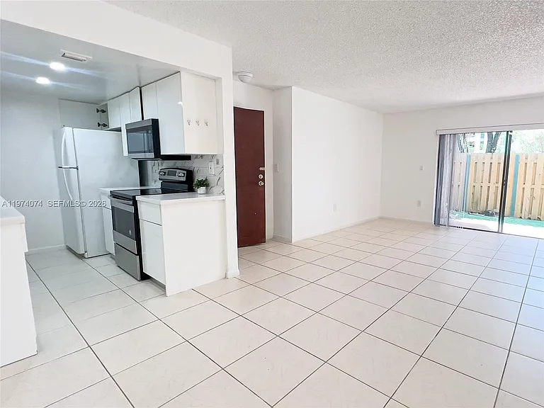 8911 SW 123rd Ct #101 — Photo 7