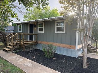 909 Hackberry St, Blanco, TX 78606