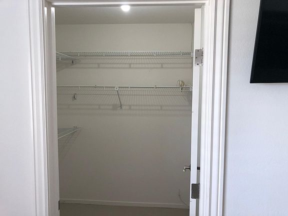 4th image of 4563 Gatetree Cir #4