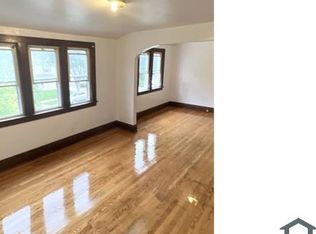 2739A N 57th St, Milwaukee, WI