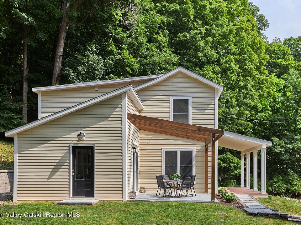 1st image of 621 Milan Hollow Road
