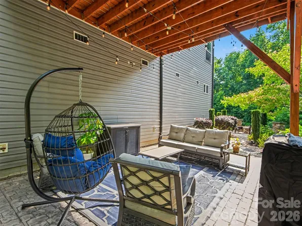 155 Wood Acre Dr, Mooresville, NC 28115