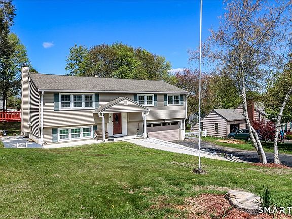 3rd image of 16 Chestnut Drive