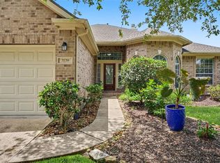 2129 Brittany Colony Dr, League City, TX 77573