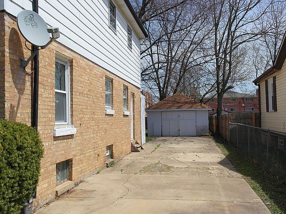 4th image of 811 Pine St