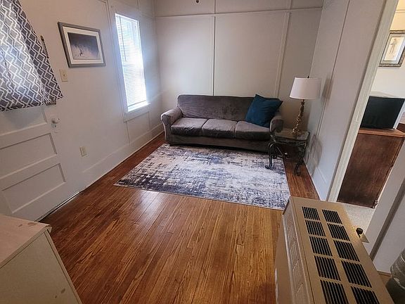 3rd image of 1506 1/2 Palmer St #3