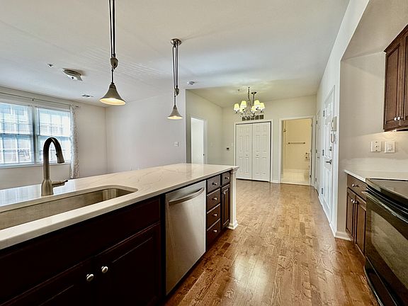 3rd image of 134 Bridge St Suite 203