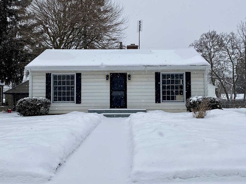 1st image of 1518 College St