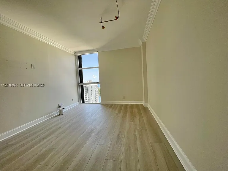 20281 E Country Club Dr #2104 — Photo 25