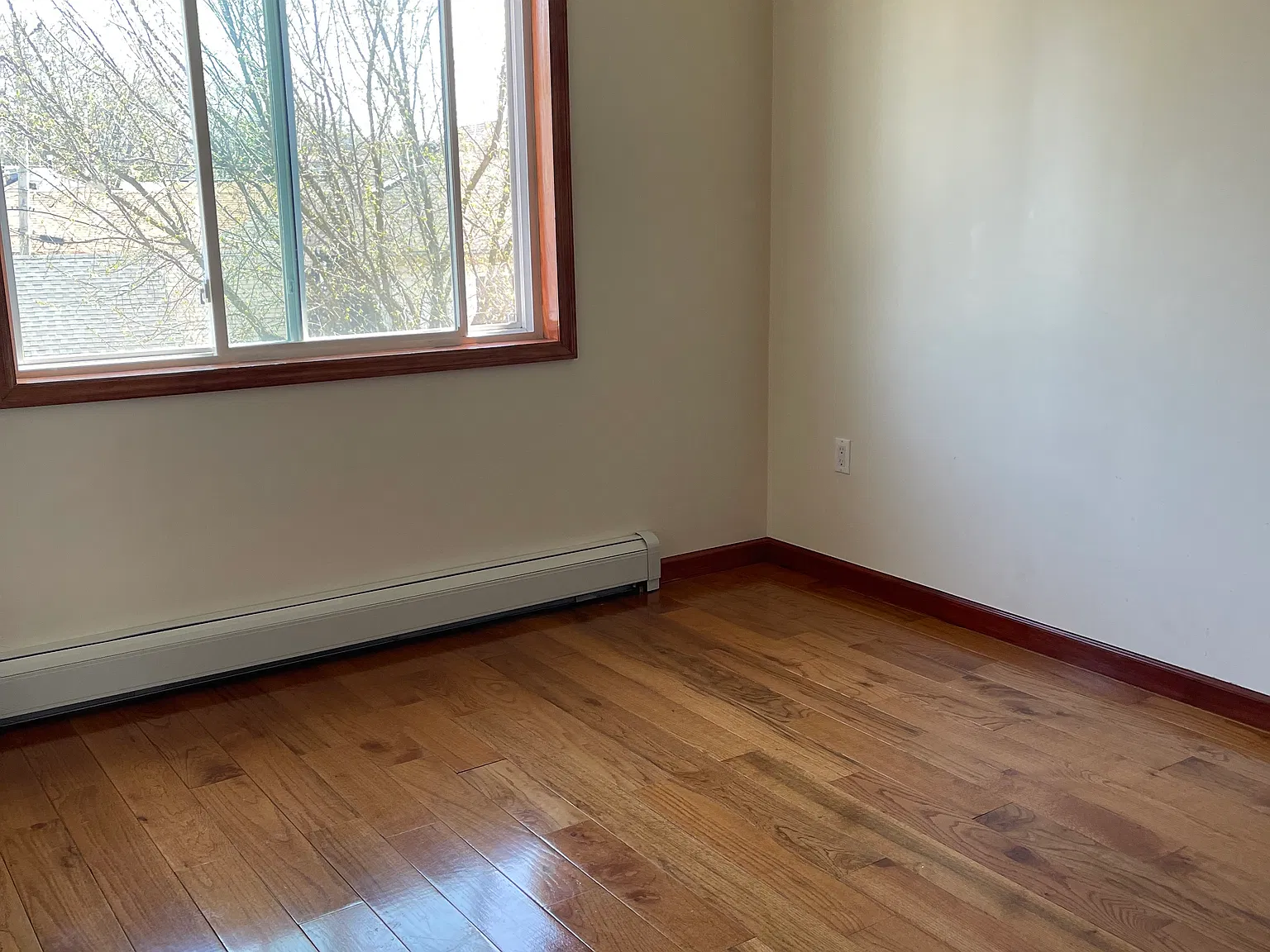 4 bed, $2,900 — Photo 3