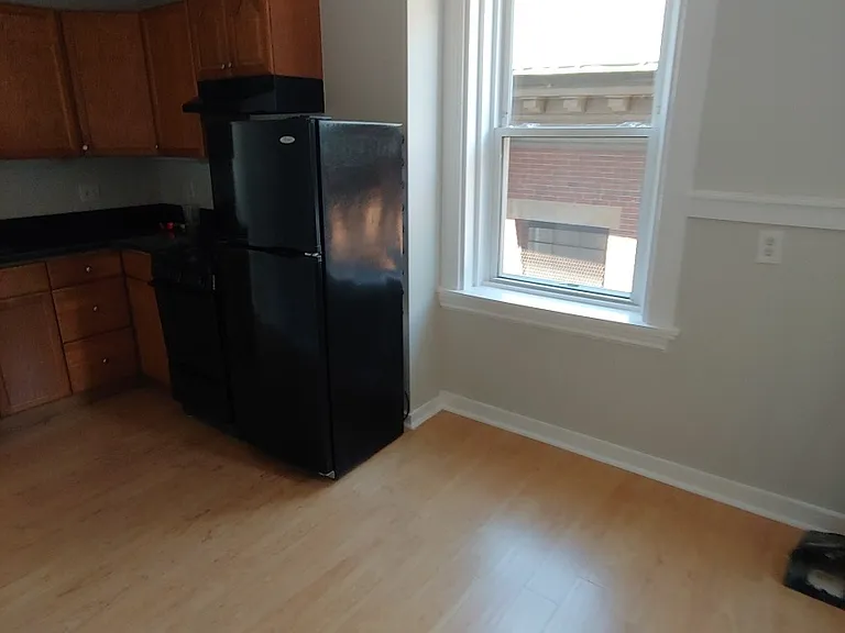 70 Joy St #13 — Photo 3