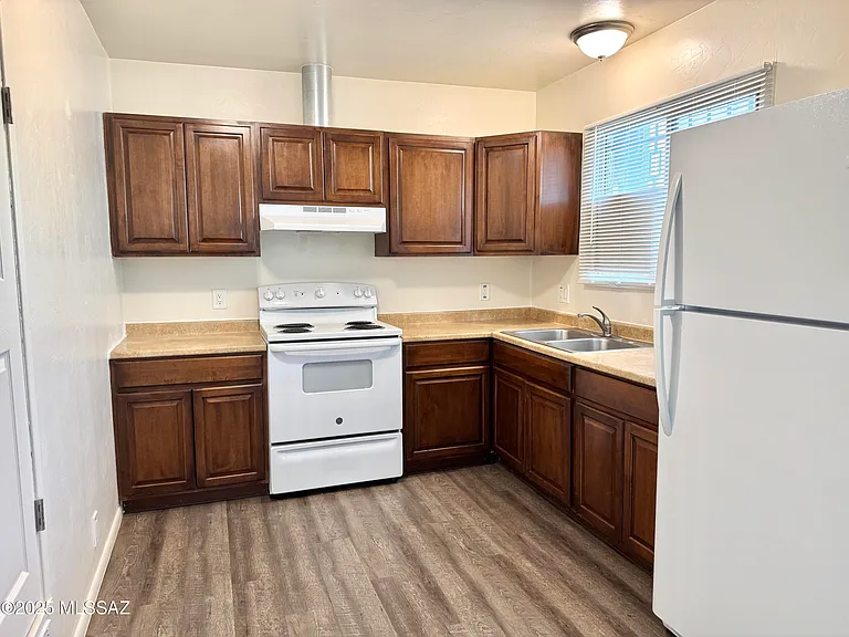3323 E Blacklidge Dr #3323 — Photo 13