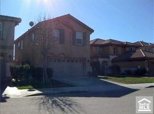 16293 Los Coyotes St, Fontana, CA 92336