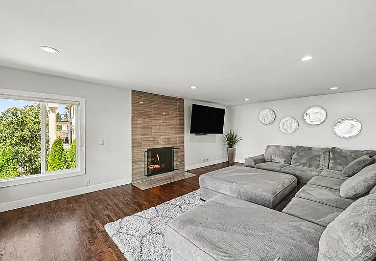 9544 Lake Washington Blvd NE — Photo 5