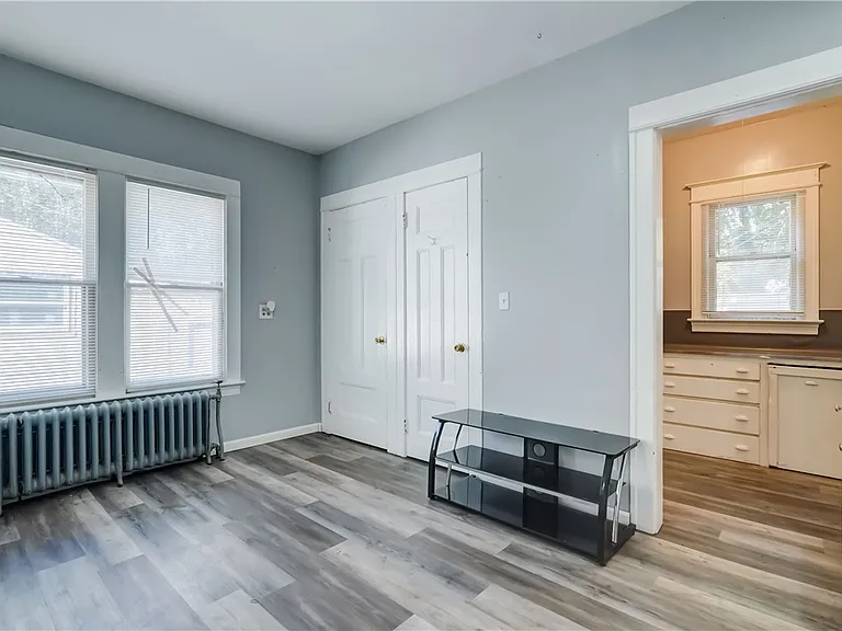 590 Garson Ave — Photo 11