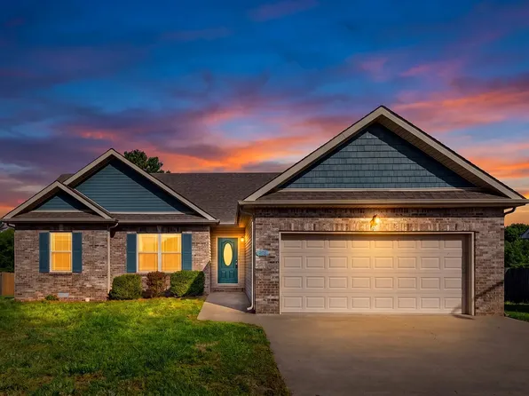 984 Chardea Ct, Clarksville, TN 37040
