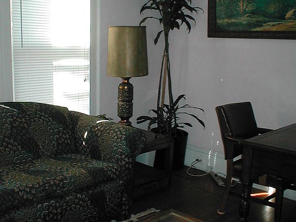 5th image of 1313 W 111th St #2
