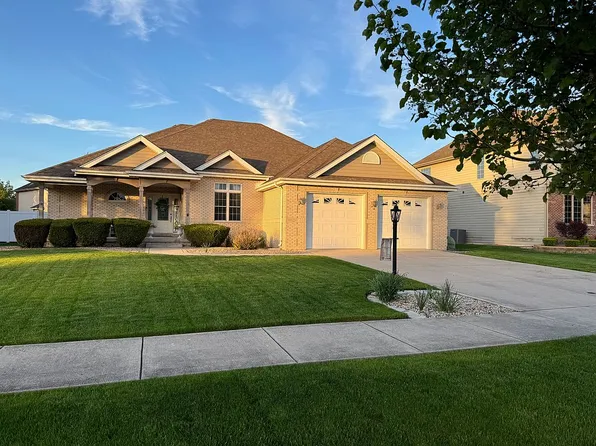 10123 Margo Ln, Munster, IN 46321