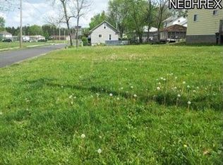 1065 Harrison Ave, Akron, OH 44314