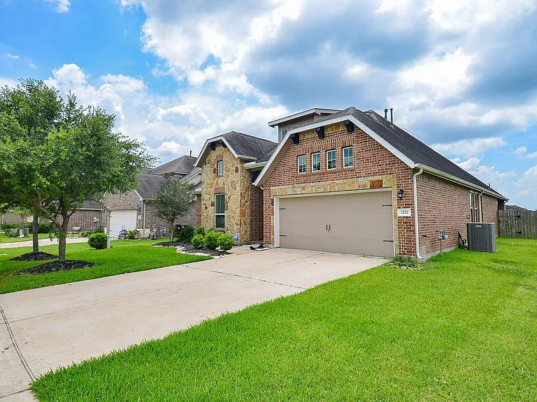 2227 Leonetti Ln — Photo 5