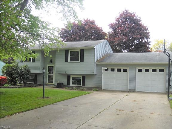 2nd image of 4860 Algonquin Trl