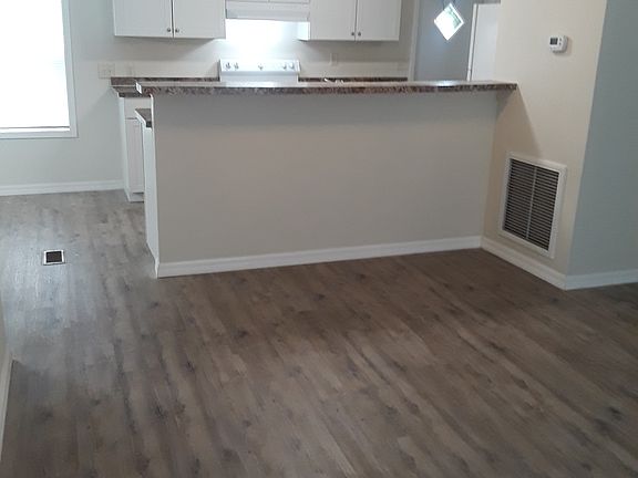 5th image of 1101 Avenue H