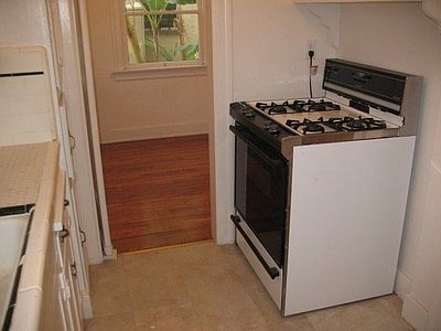 3rd image of 2934 Juniper St
