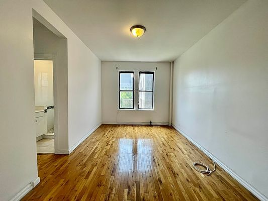 1st image of 560 W 170th St APT 4E