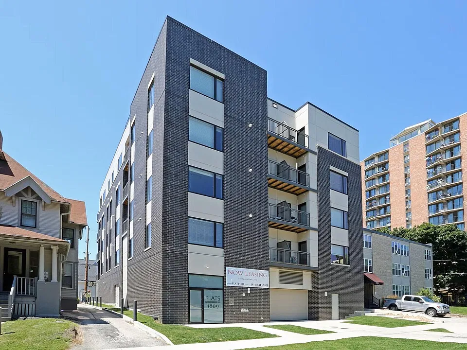 1809 N Cambridge Ave #307